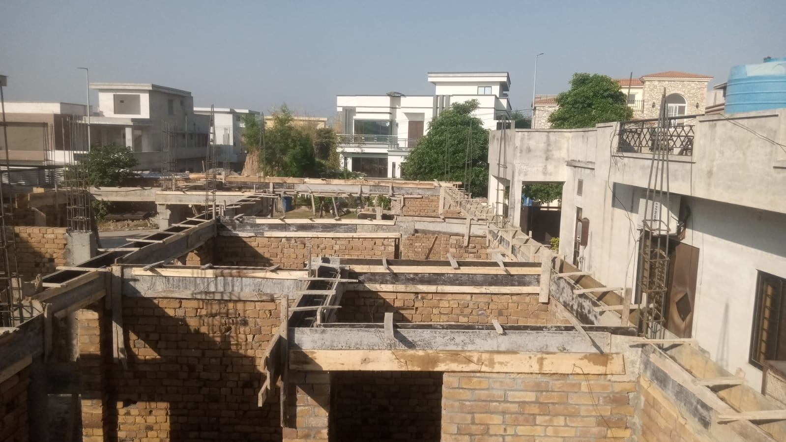 ©  Arise Builders & Developers