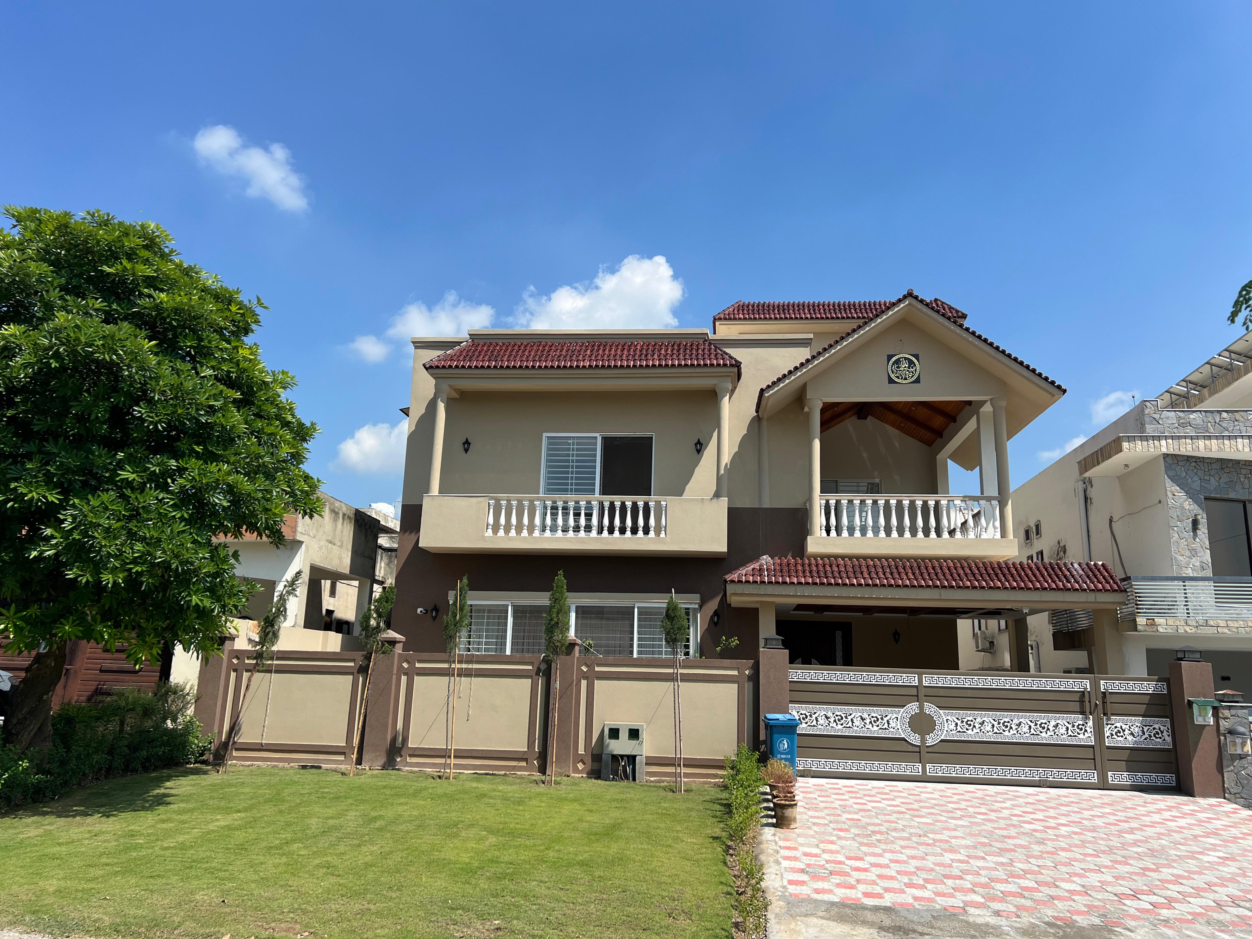 ©  Arise Builders & Developers