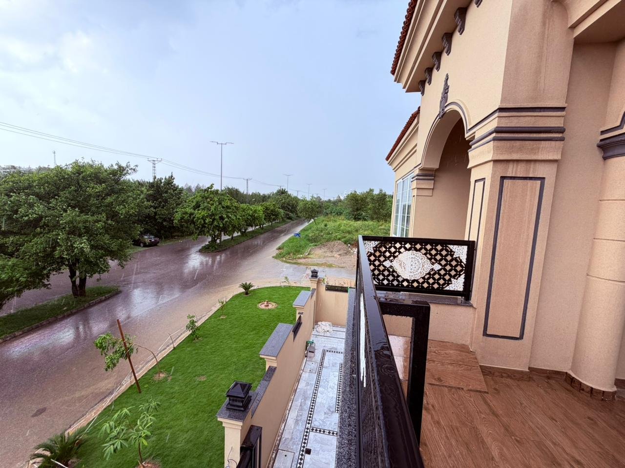 ©  Arise Builders & Developers
