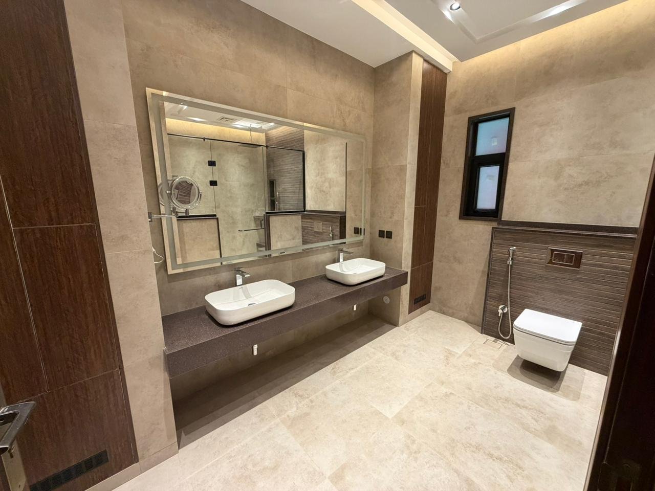 ©  Arise Builders & Developers
